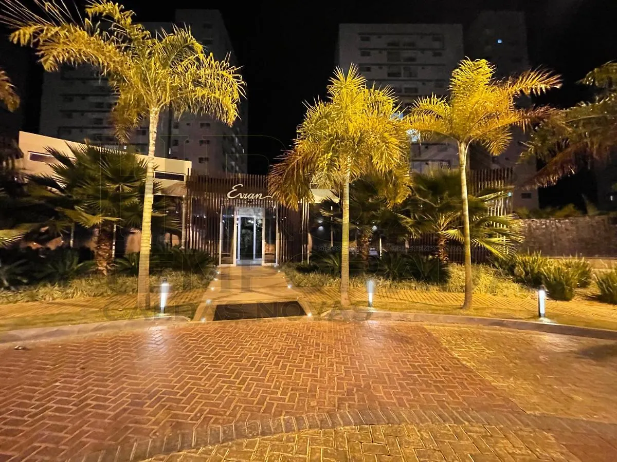 Evian Thermas Hotel Incrivel No Centro De Caldas Novas Com Aguas Termais E Ingressos Com Valores Exclusivos No Hot Park, Lagoa Termas, Nautico E Waterpark 5*,  Brezilya